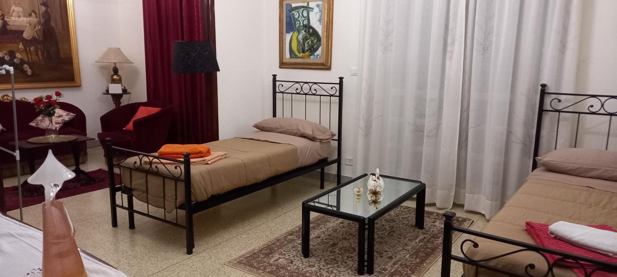 Holiday Flat บารี ภายนอก รูปภาพ