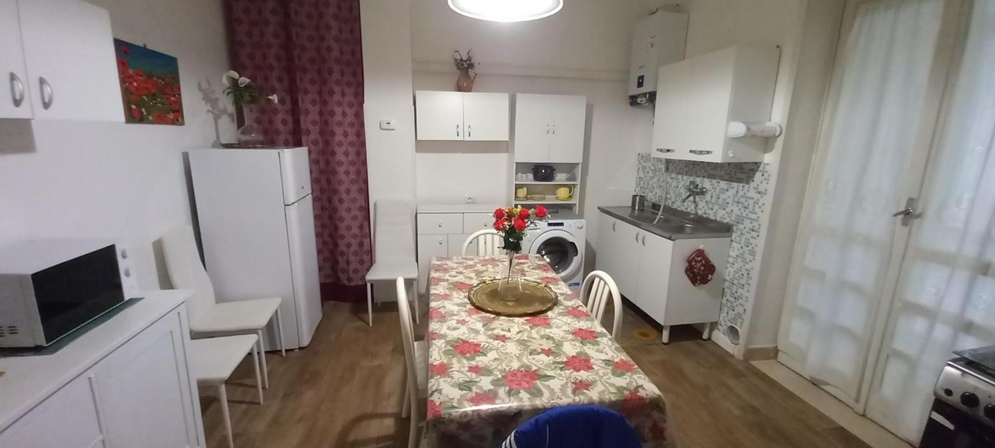 Holiday Flat บารี ภายนอก รูปภาพ